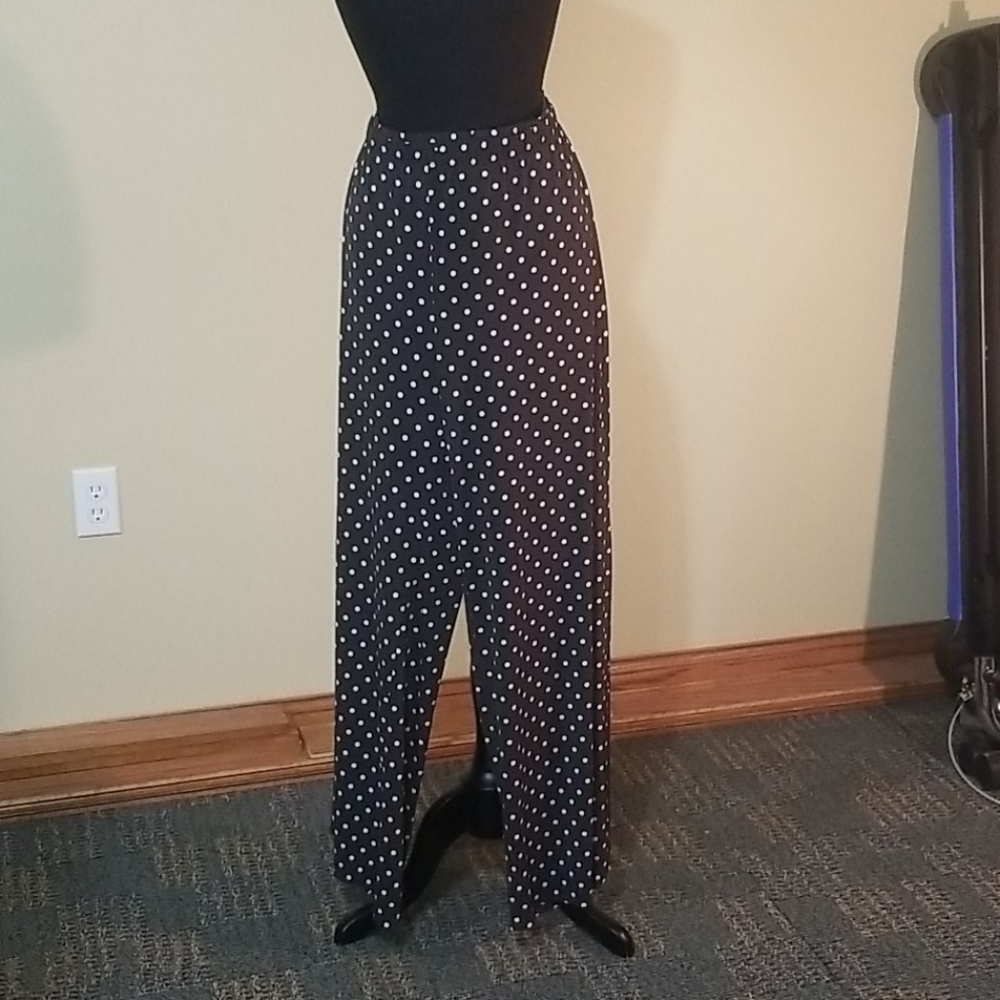 Pants - Picture 2 of 8
